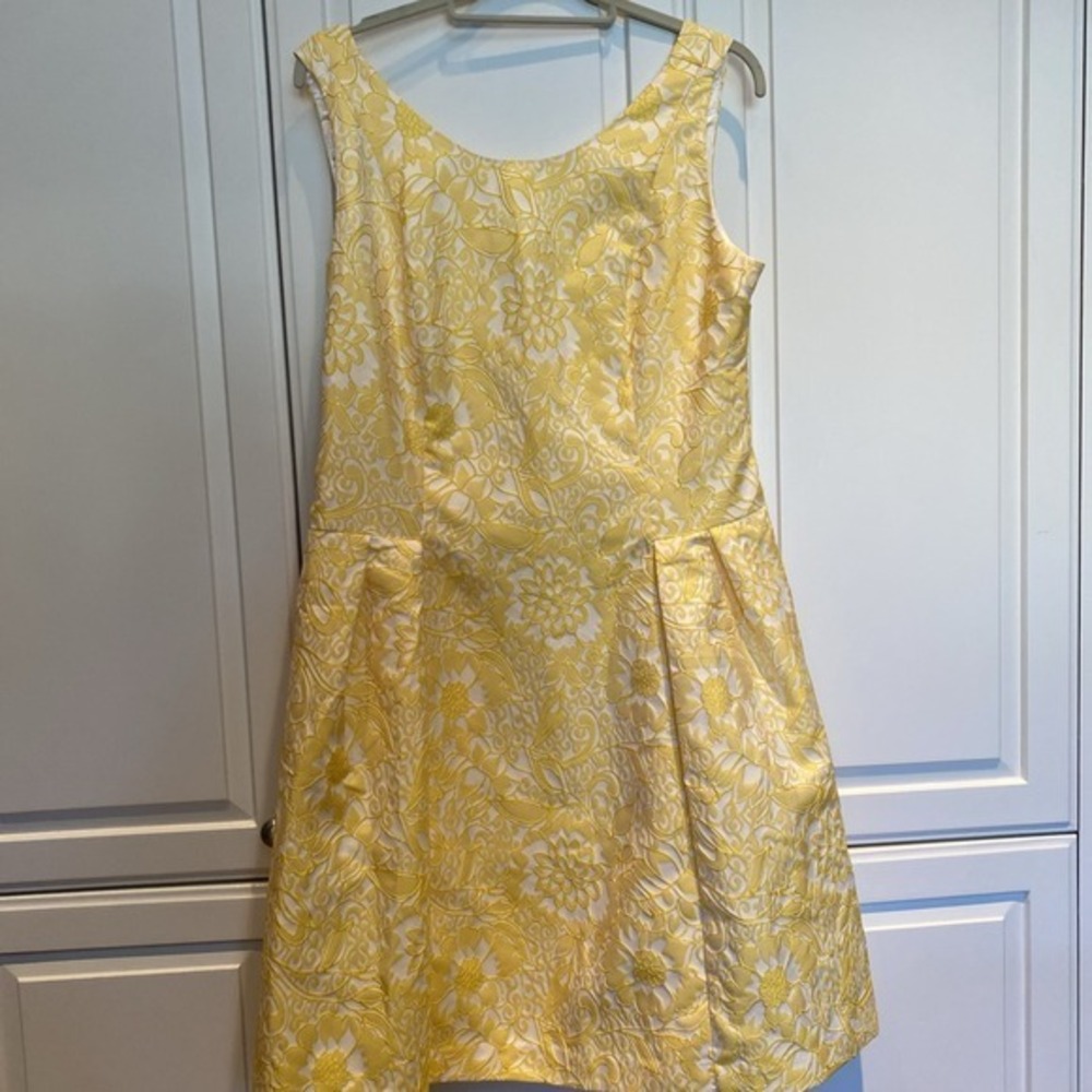 Luxe by Carmen Marc Valvo Yellow Floral Jacquard Cocktail Dress Size 16     3614